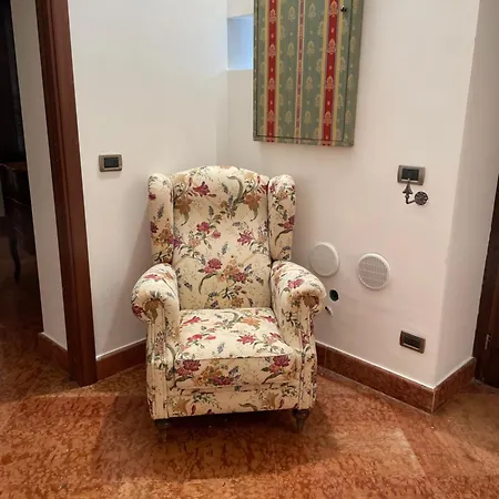 Daniel's Winter Apartment *